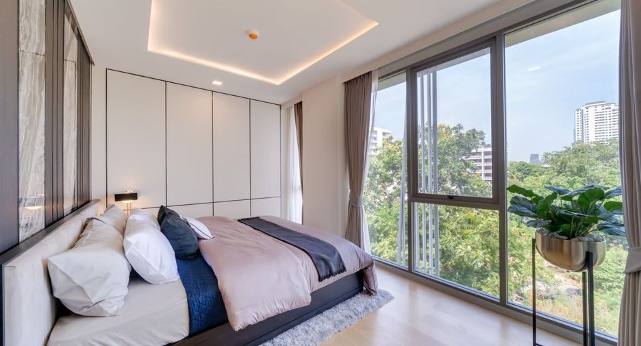 Condo en alquiler de 3 habitaciones en Watthana, Bangkok