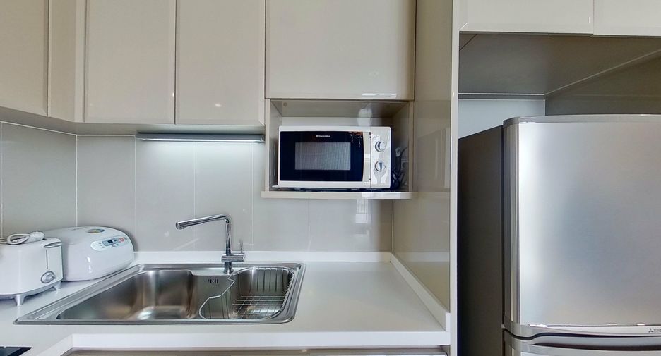 For rent 1 bed apartment in Khlong Toei, Bangkok