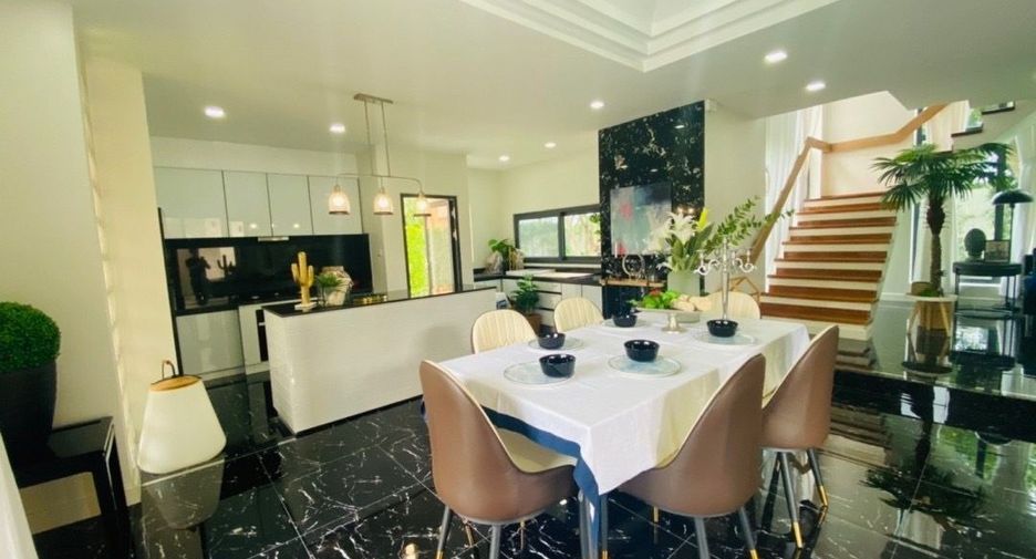 For sale and for rent 5 bedrooms villa in Bang Lamung, Chonburi