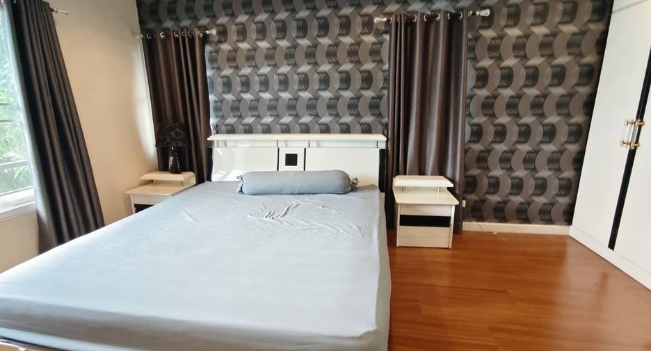 For rent 3 bedrooms house in Lat Krabang, Bangkok