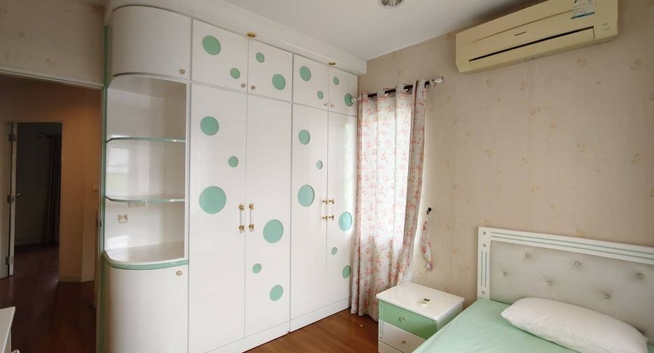 For rent 3 bedrooms house in Lat Krabang, Bangkok