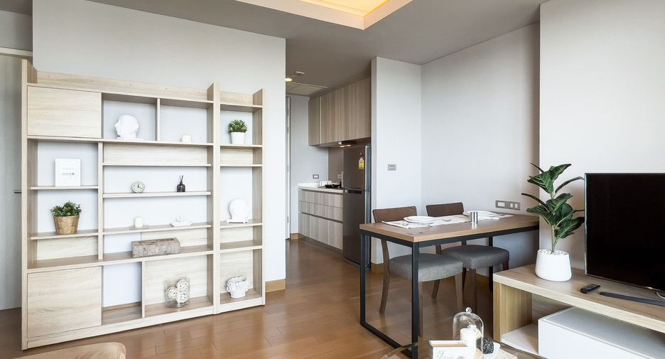 Wohnung zur Miete mit 2 Zimmer in Khlong Toei, Bangkok