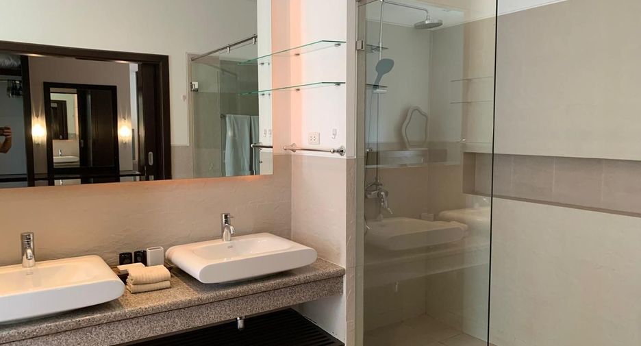 For rent 2 bedrooms condo in Thalang, Phuket