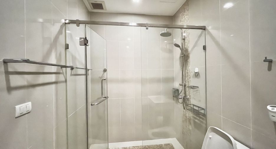 Wohnung zur Miete mit 2 Zimmer in Watthana, Bangkok