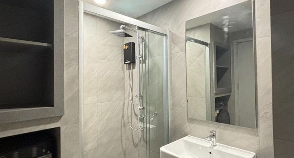 For rent studio condo in Bang Rak, Bangkok