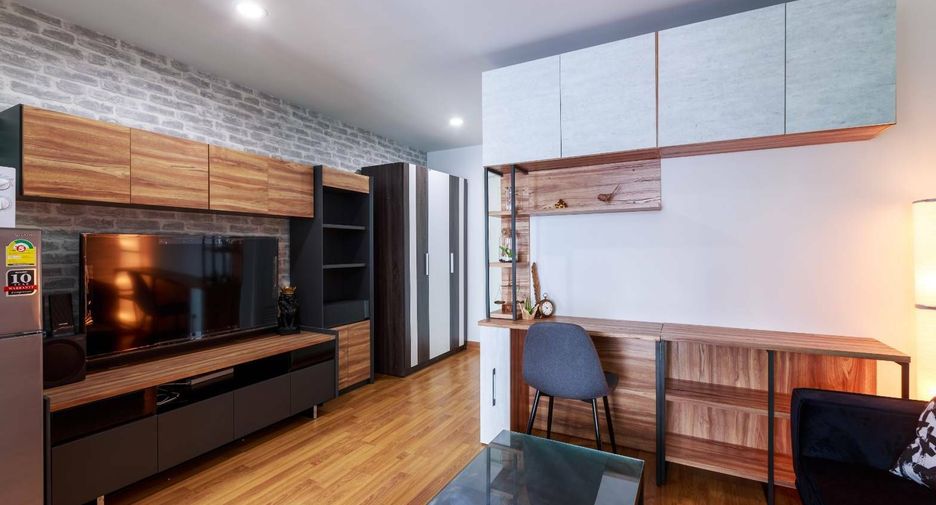 Condo en venta y en alquiler de 1 habitaciones en Phra Khanong, Bangkok