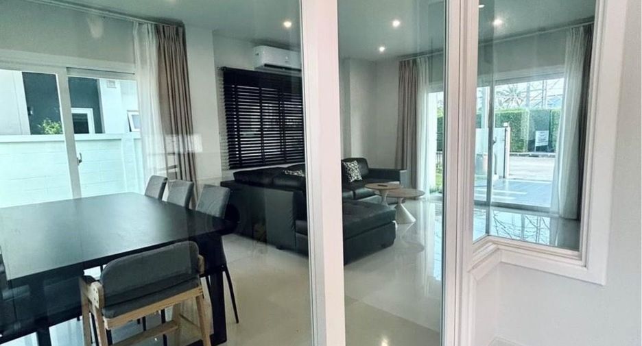 For rent 3 bedrooms house in Mueang Phuket, Phuket