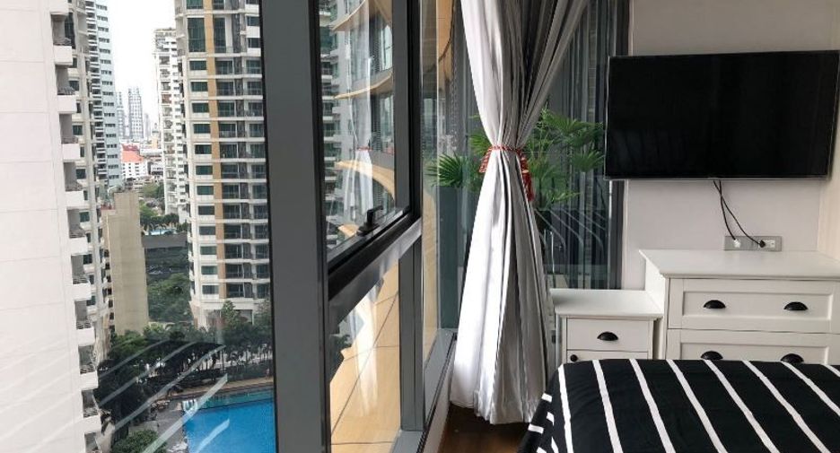 For rent 2 bedrooms condo in Khlong Toei, Bangkok