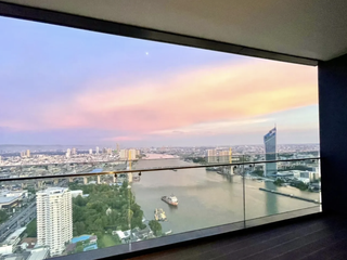 For rent 4 bedrooms condo in Bang Kho Laem, Bangkok