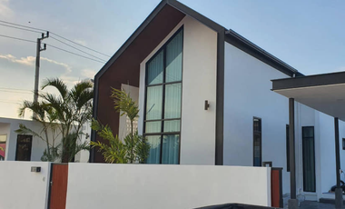 For sale 3 bedrooms house in Hua Hin, Prachuap Khiri Khan