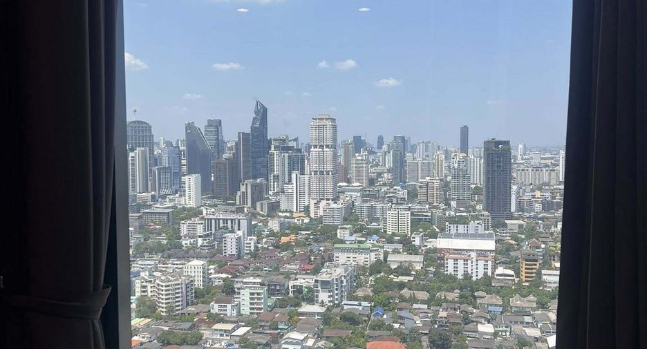 Condo en alquiler de 1 habitaciones en Khlong Toei, Bangkok