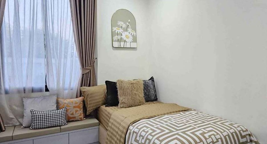 À vendre 4 chambres villa à Huay Yai, Pattaya