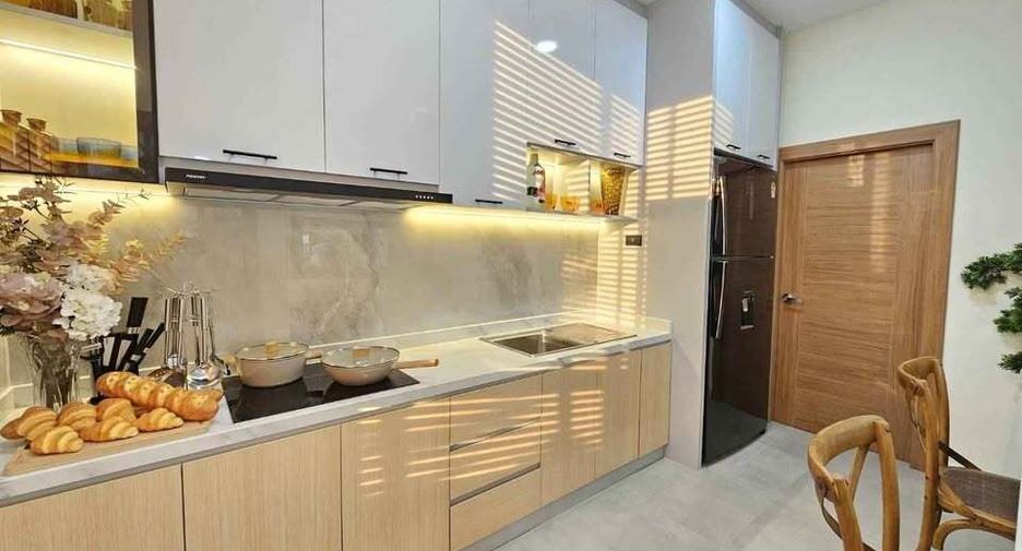 À vendre 4 chambres villa à Huay Yai, Pattaya