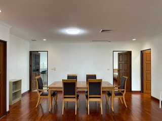 Apartamento en alquiler de 3 habitaciones en Watthana, Bangkok