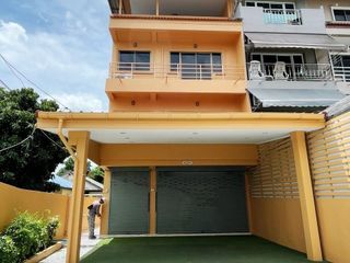 For sale 6 bedrooms townhouse in Hua Hin, Prachuap Khiri Khan
