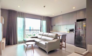Condo en alquiler de 2 habitaciones en Khlong Toei, Bangkok