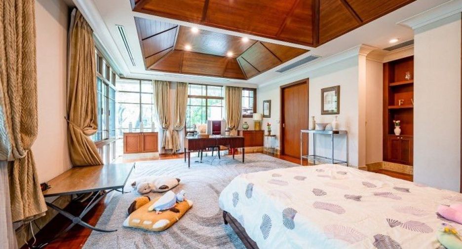 Haus zur Miete mit 5 Zimmer in Watthana, Bangkok