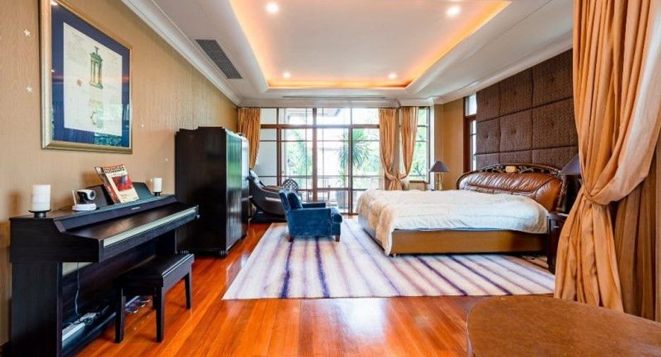 Haus zur Miete mit 5 Zimmer in Watthana, Bangkok