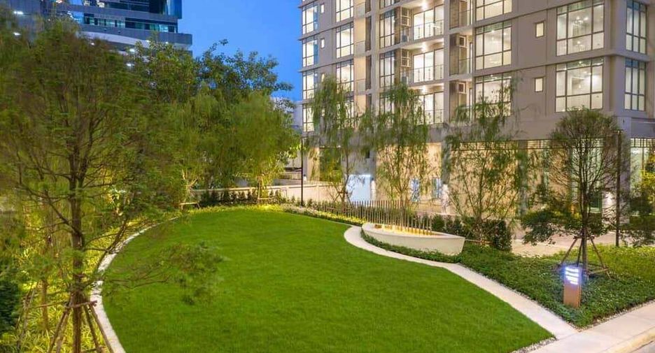 For rent 1 bed condo in Watthana, Bangkok