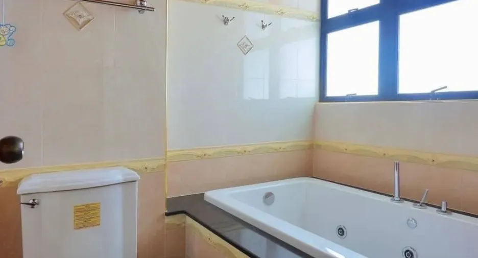 For rent 2 bedrooms condo in Bang Lamung, Chonburi