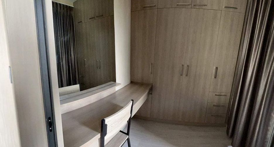 Продажа 1 кровать кондо в Ратчатхещи, Бангкок