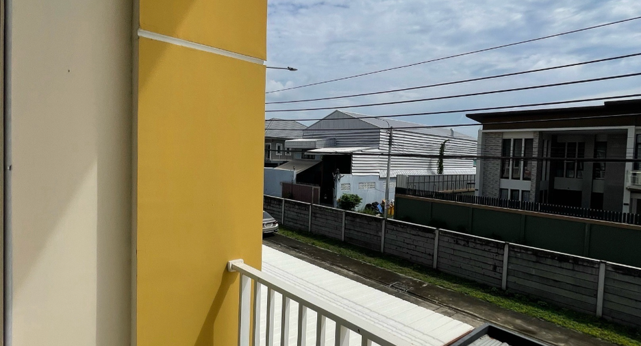 For sale 4 bedrooms townhouse in Rat Burana, Bangkok