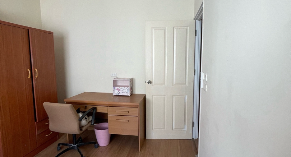 For sale 4 bedrooms townhouse in Rat Burana, Bangkok