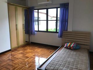 À louer 4 chambres maison à Bang Lamung, Chonburi