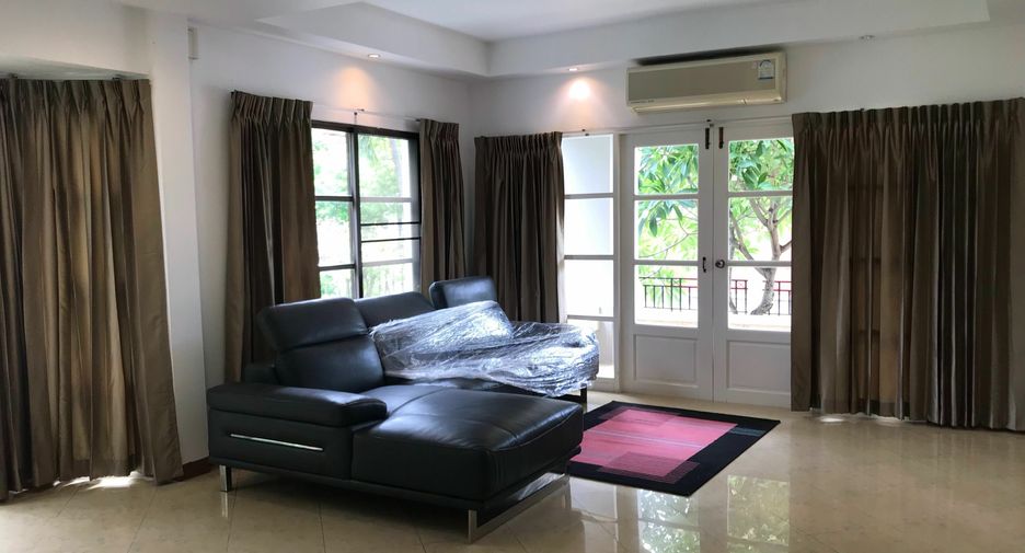 出租 4 卧室 独立屋 在 Bang Lamung, Chon Buri