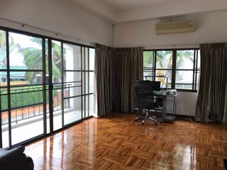 À louer 4 chambres maison à Bang Lamung, Chonburi