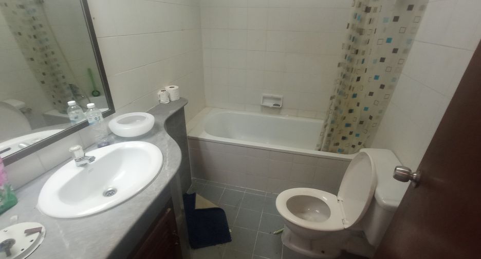 For sale studio condo in Sattahip, Chonburi