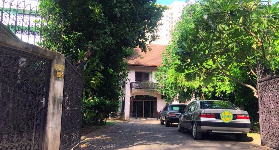 Haus zum Kauf mit 3 Zimmer in Bang Sue, Bangkok