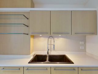For rent 2 bedrooms condo in Pathum Wan, Bangkok