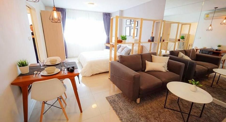 For rent studio condo in Khlong Toei, Bangkok