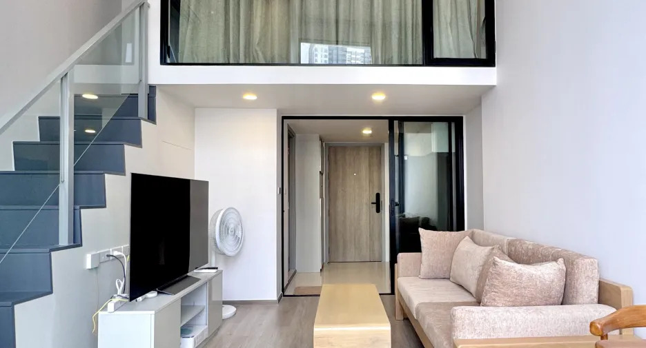 For rent 1 bed condo in Huai Khwang, Bangkok