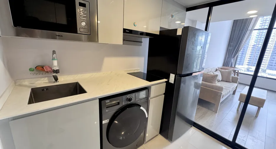 For rent 1 bed condo in Huai Khwang, Bangkok