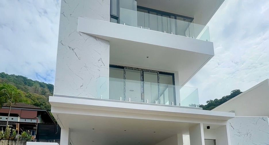 For sale 3 bedrooms villa in Mueang Phuket, Phuket