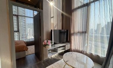 Condo en venta y en alquiler de 2 habitaciones en Ratchathewi, Bangkok