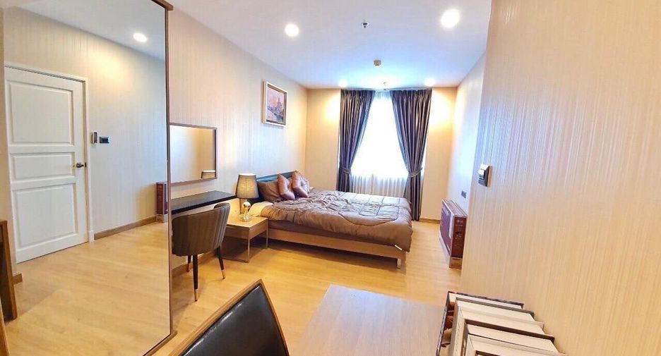 For rent 1 bed condo in Huai Khwang, Bangkok