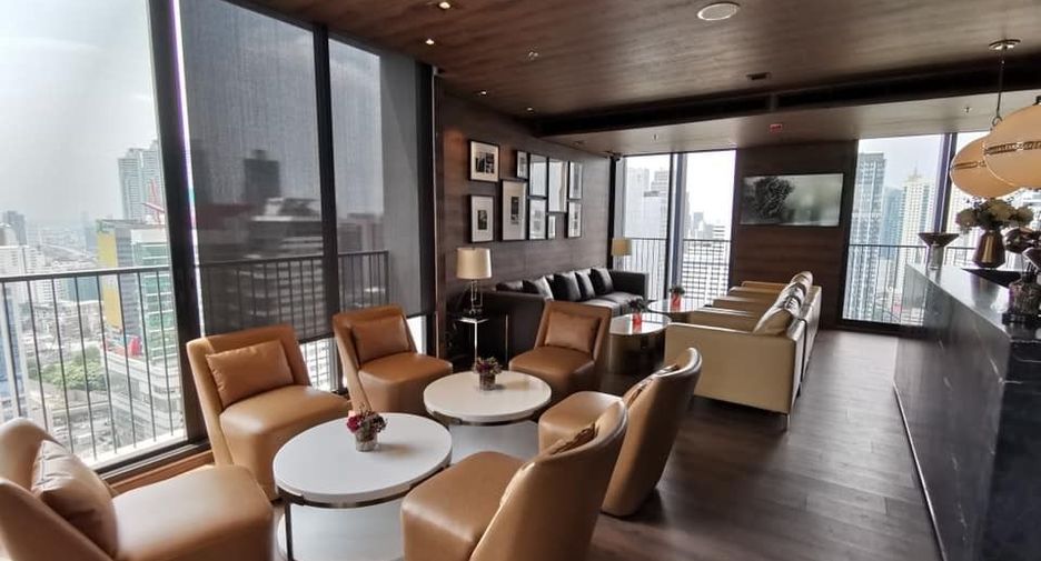 For rent 1 bed condo in Watthana, Bangkok