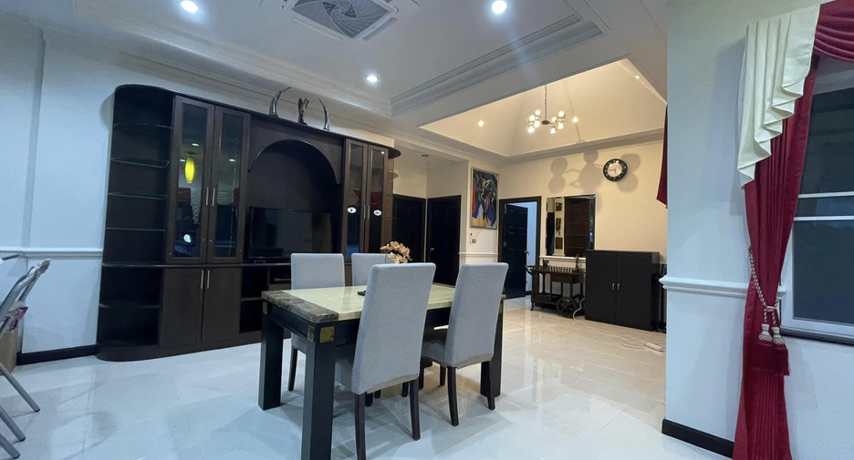 À louer 4 chambres maison à Bang Lamung, Chonburi