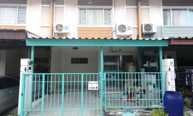 Casa adosada en venta de 3 habitaciones en Mueang Samut Prakan, Samut Prakan