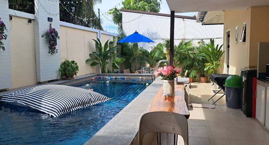 For rent 4 bedrooms villa in Bang Lamung, Chonburi