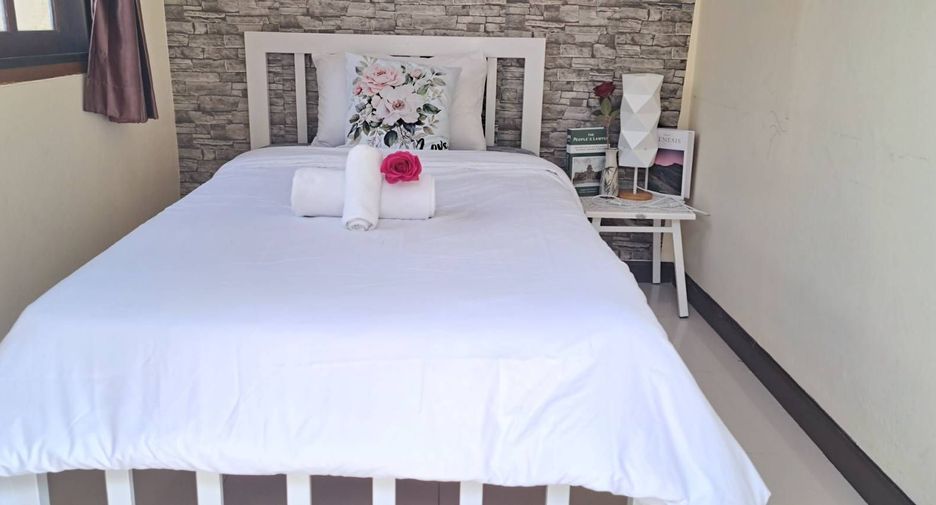 For rent 4 bedrooms villa in Bang Lamung, Chonburi