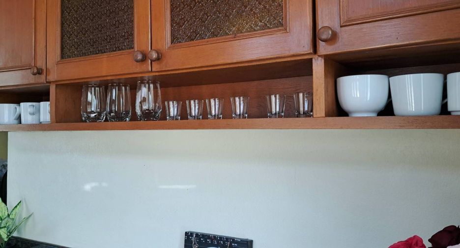 For rent 4 bedrooms villa in Bang Lamung, Chonburi