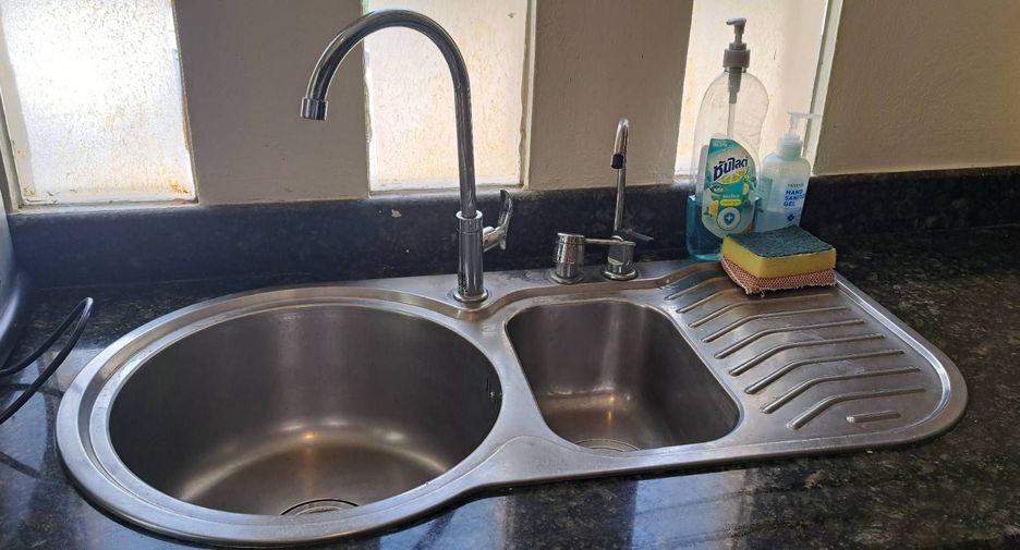 For rent 4 bedrooms villa in Bang Lamung, Chonburi