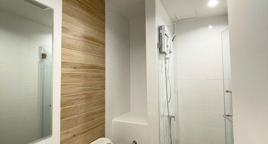 For rent 1 bed condo in Thon Buri, Bangkok