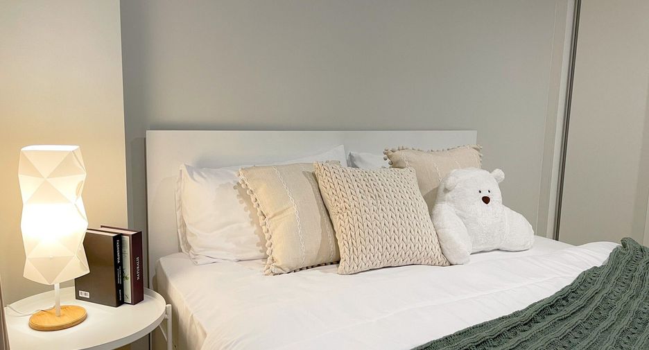 For rent 1 bed condo in Thon Buri, Bangkok