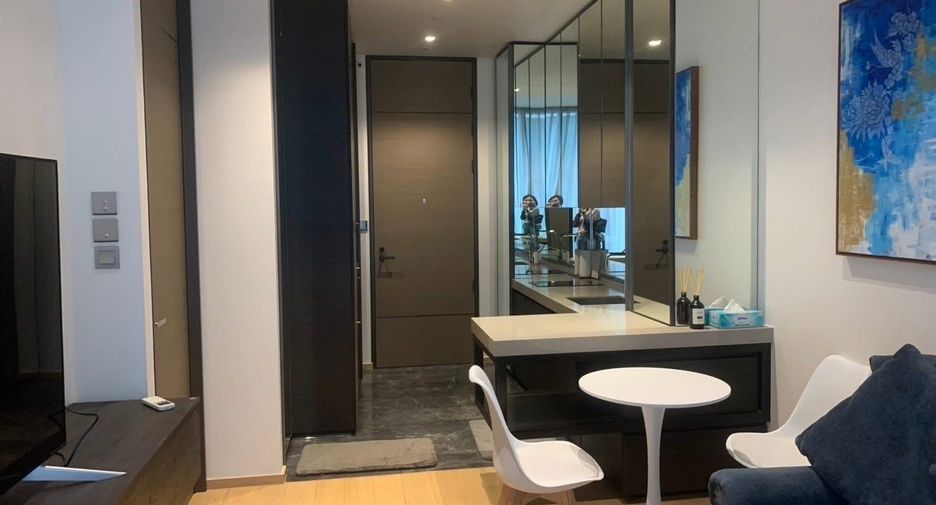 For rent 1 bed condo in Pathum Wan, Bangkok