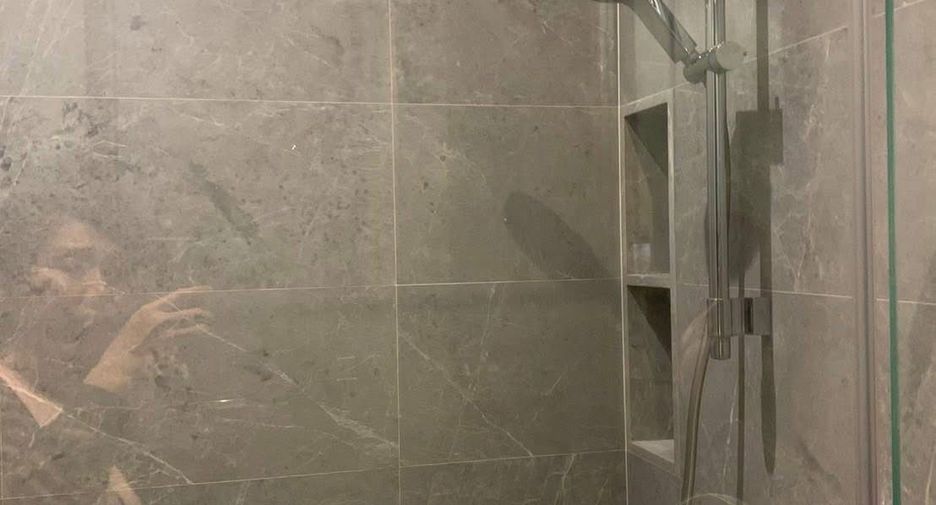 For rent 1 bed condo in Pathum Wan, Bangkok